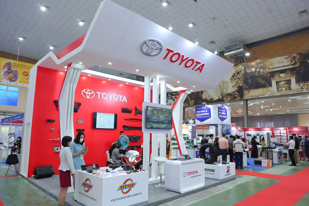 xehay-Toyota-151221-3.jpg