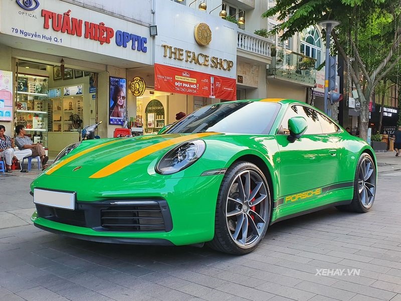 Sài Gòn: Porsche 911 Carrera S 2020 xuất hiện trên phố với điểm nhấn mới vô  cùng thú vị