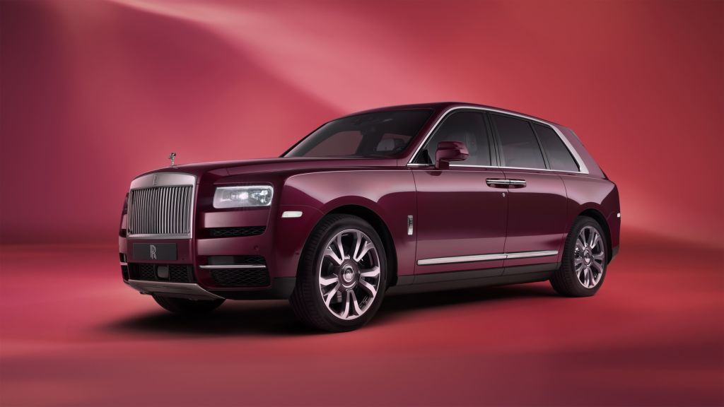 Rolls-Royce công bố dòng xe Cullinan Inspired by Fashion: Công nghệ và màu sắc mới mẻ