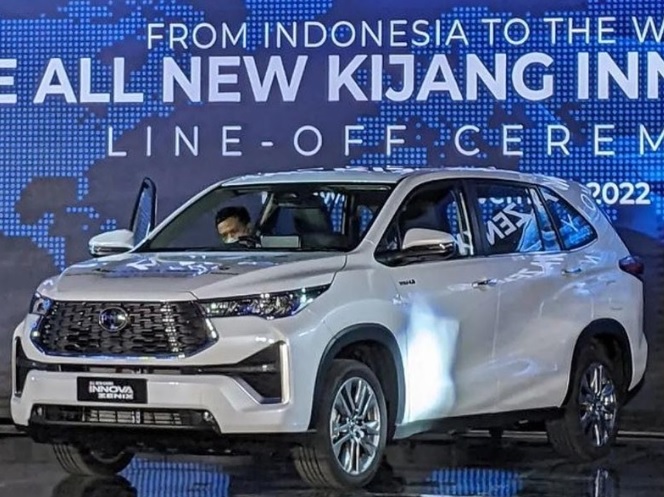 Toyota Innova 2023 ra mắt tại Indonesia, thiết kế hoàn toàn mới