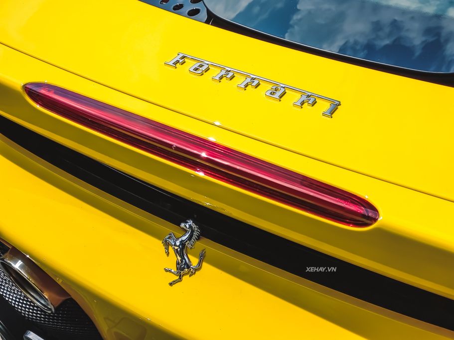 “Giáp mặt” siêu phẩm Ferrari SF90 Stradale hơn 40 tỷ đồng của đại gia Hoàng Kim Khánh