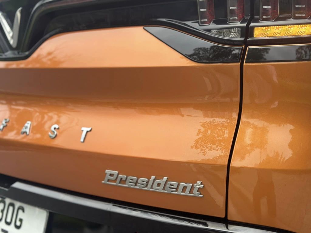 VinFast President lên sàn xe cũ với giá chỉ hơn 1,5 tỷ đồng