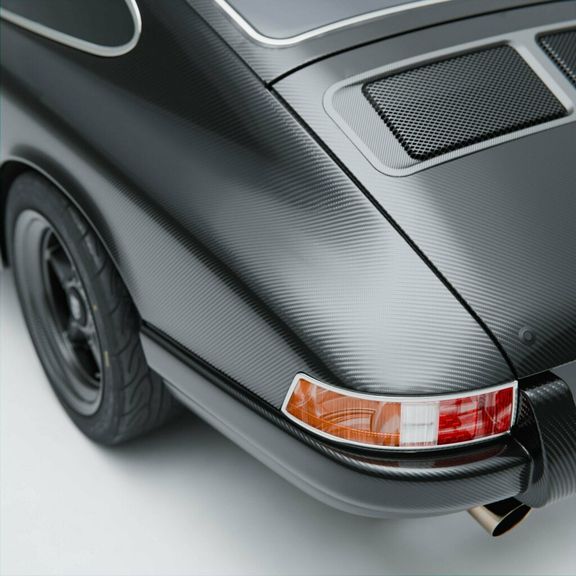Bản độ Porsche 912 có thân xe làm từ sợi carbon, giá bán lên tới gần 10 tỷ VNĐ