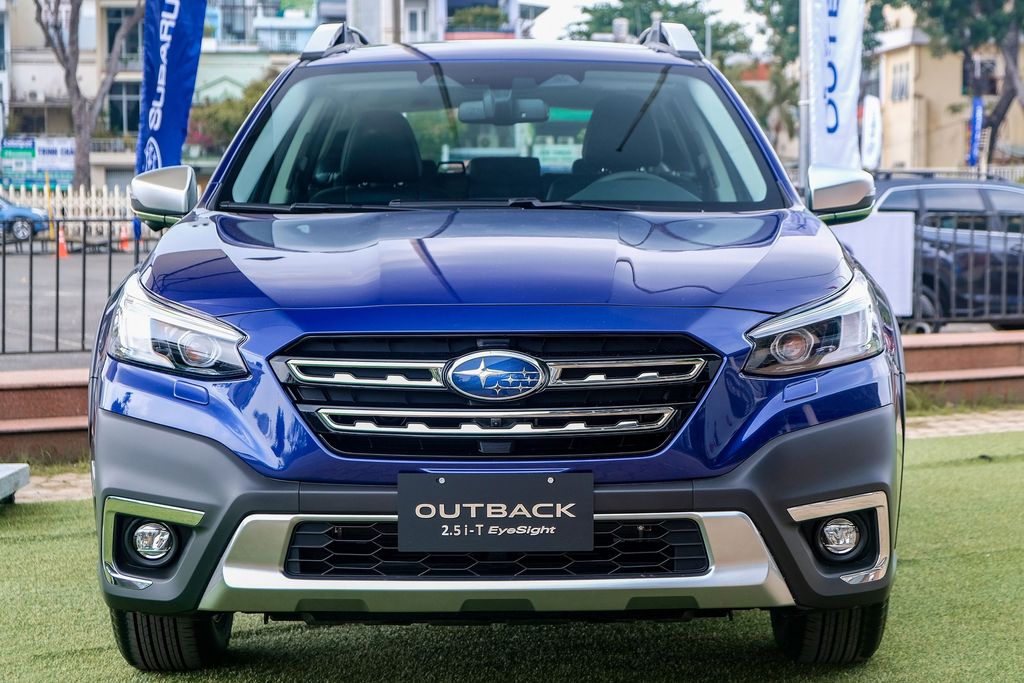 Subaru Outback 2023 bản nâng cấp ra mắt Việt Nam giá 2,1 tỷ đồng nhiều trang bị hấp dẫn