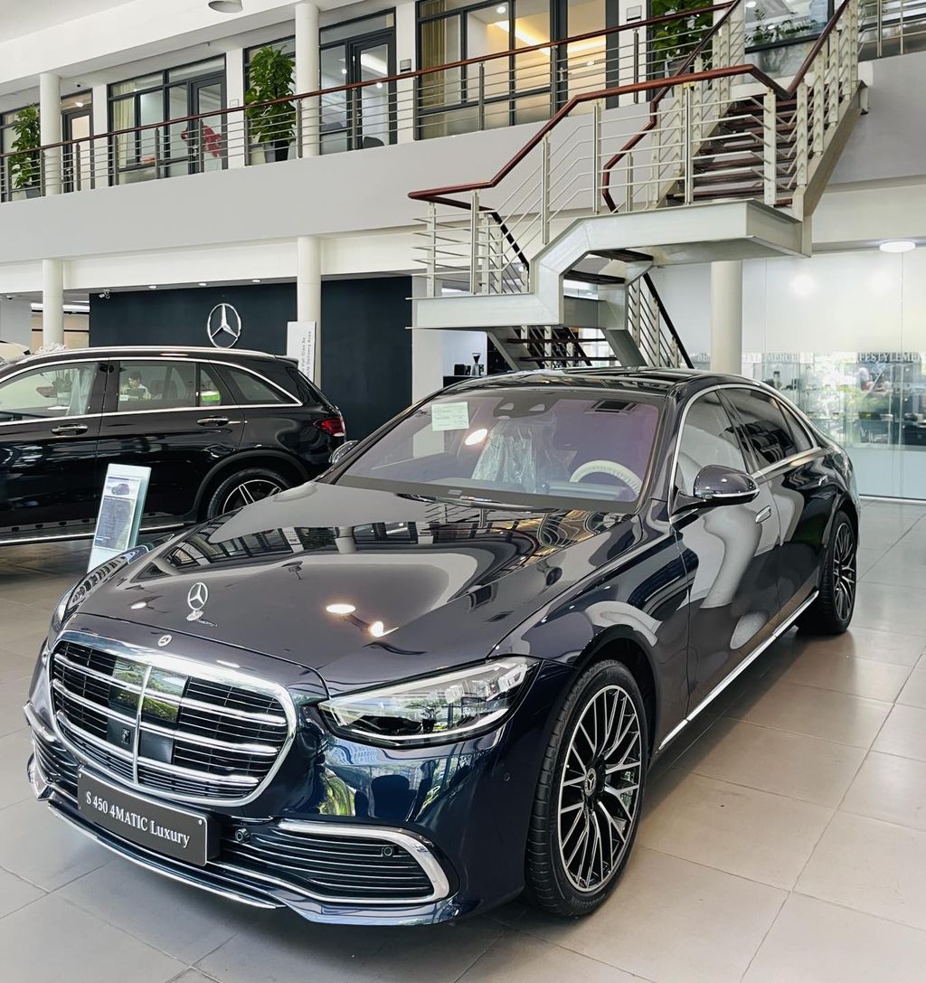 Mercedes-Benz S-Class ưu đãi lên đến 222 triệu đồng