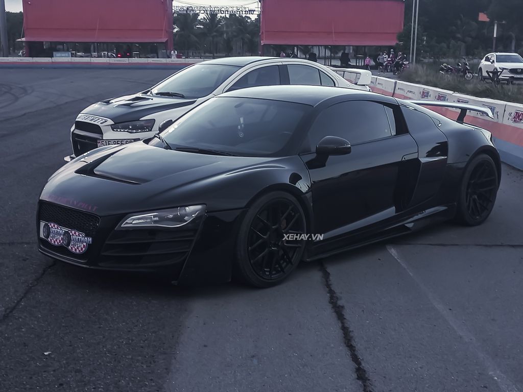 Soi chi tiết Audi R8 độ body-kit Prior Design cực Soi Chi Tiết Audi R8 Độ Body-Kit Prior Design Cực