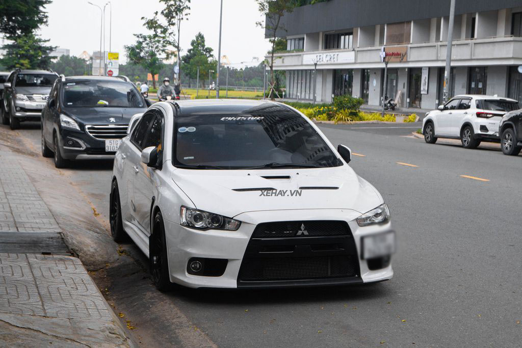 Cận cảnh hàng hiếm Mitsubishi Lancer EVO Final Edition của dân chơi Việt