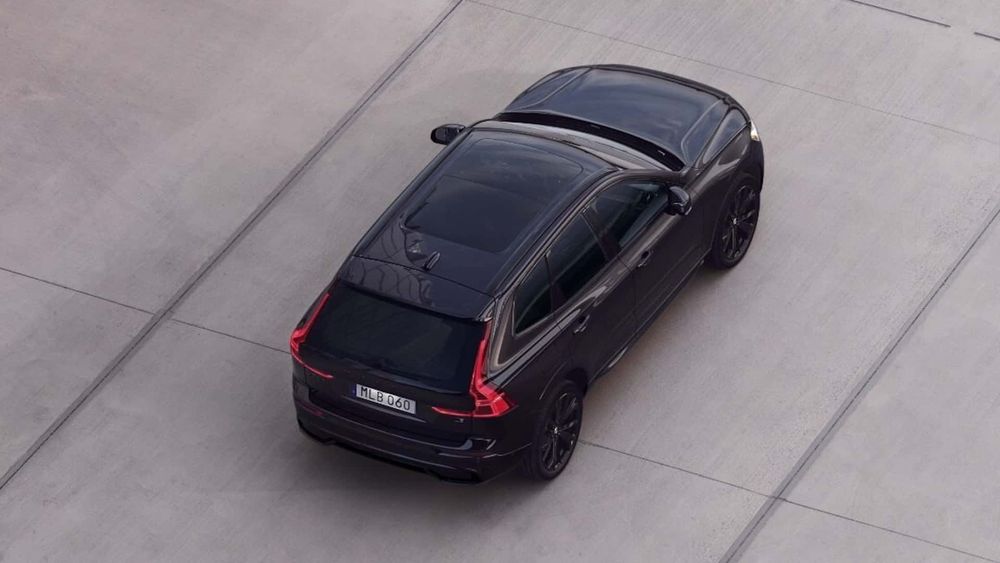 Chi tiết Volvo XC60 Black Edition từ 1,36 tỷ đồng vưad ra mắt