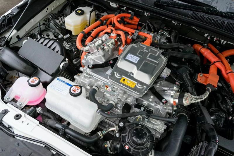 Toyota Hilux động cơ hydro có tầm vận hành lên tới 600 km