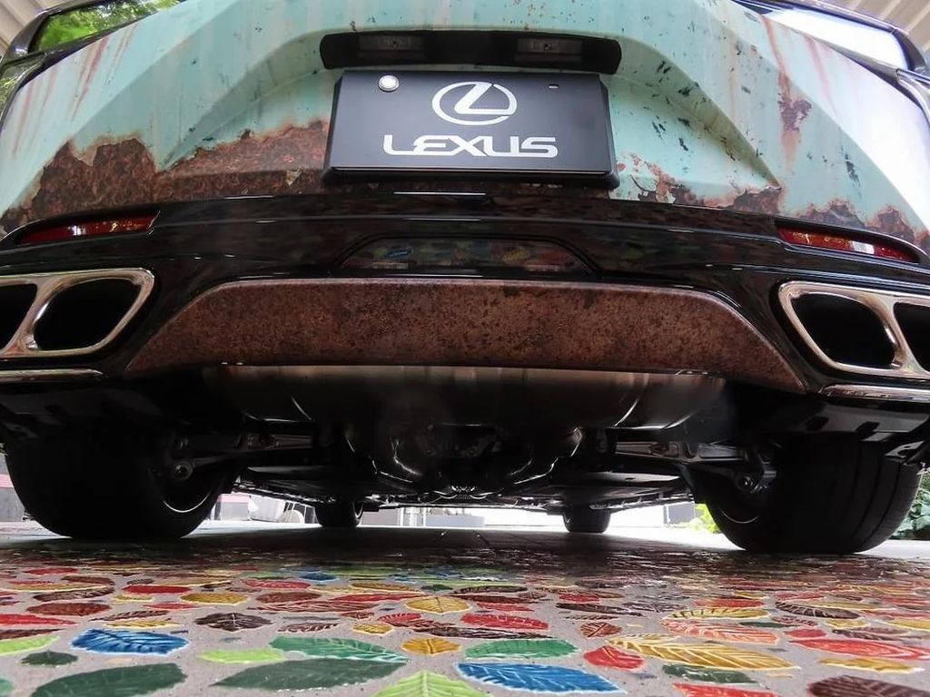Lexus LC500 có “ngoại hình” tưởng vậy mà…không phải vậy