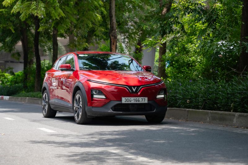 4 tháng đầu năm 2025, doanh số VinFast gần bằng ba hãng Toyota, Hyundai, Ford cộng lại