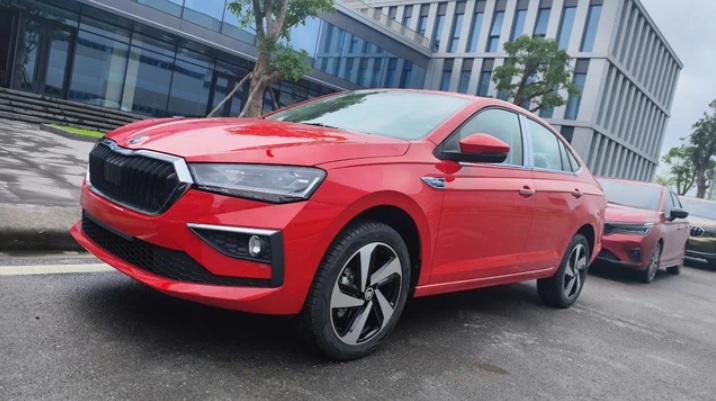 Skoda Slavia lộ diện trước ngày ra mắt