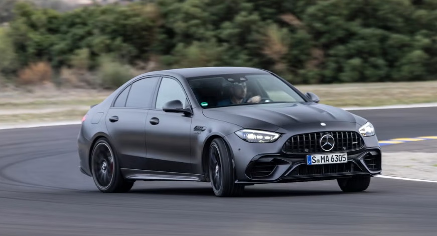 Mercedes-AMG thừa nhận động cơ hybrid 4 xi-lanh trên C63 “không được đón nhận”