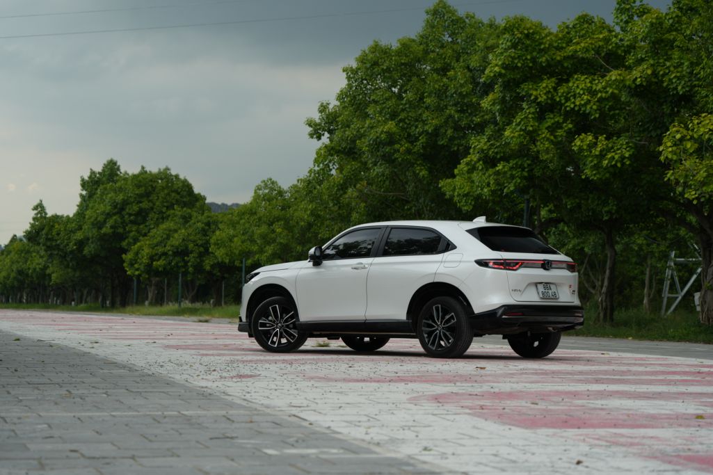 Honda Việt Nam điều chỉnh giá bán của HR-V e:HEV RS, giảm tới 34 triệu đồng Xehay Hrv%20gia%20moi 260226 2