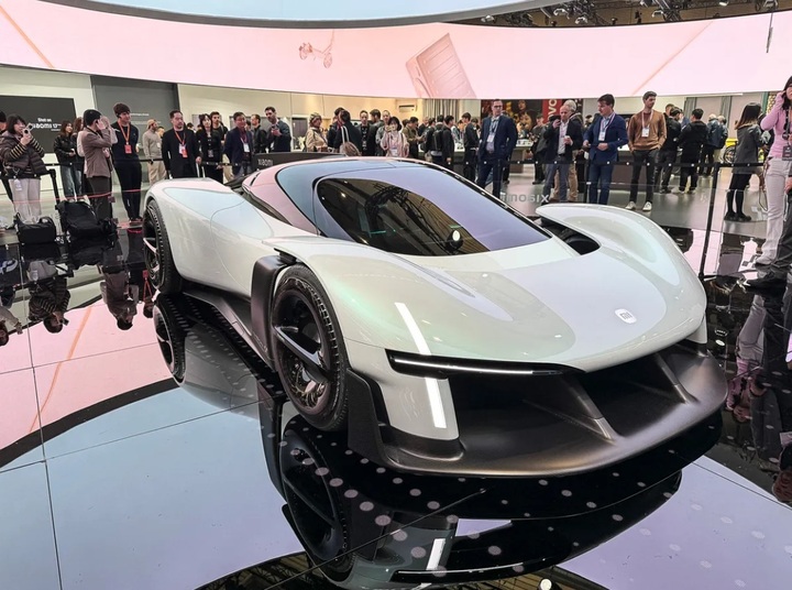 Cận cảnh siêu xe điện 'hoang dã' của Xiaomi tại MWC 2026 Xehay Vision%20GT 040326 4