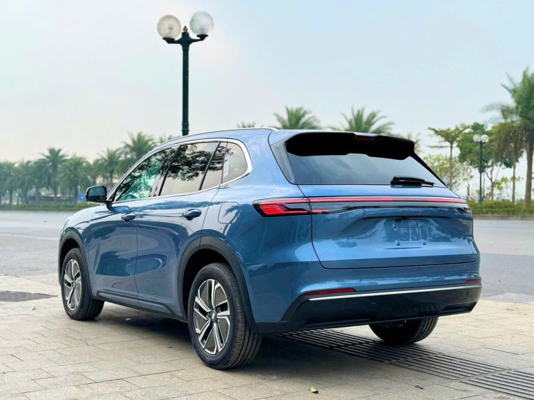 Geely chốt lịch ra mắt bộ đôi xe điện tại Việt Nam: Giá dự kiến từ 500 triệu đồng Xehay Ex5%20emi 110326 8