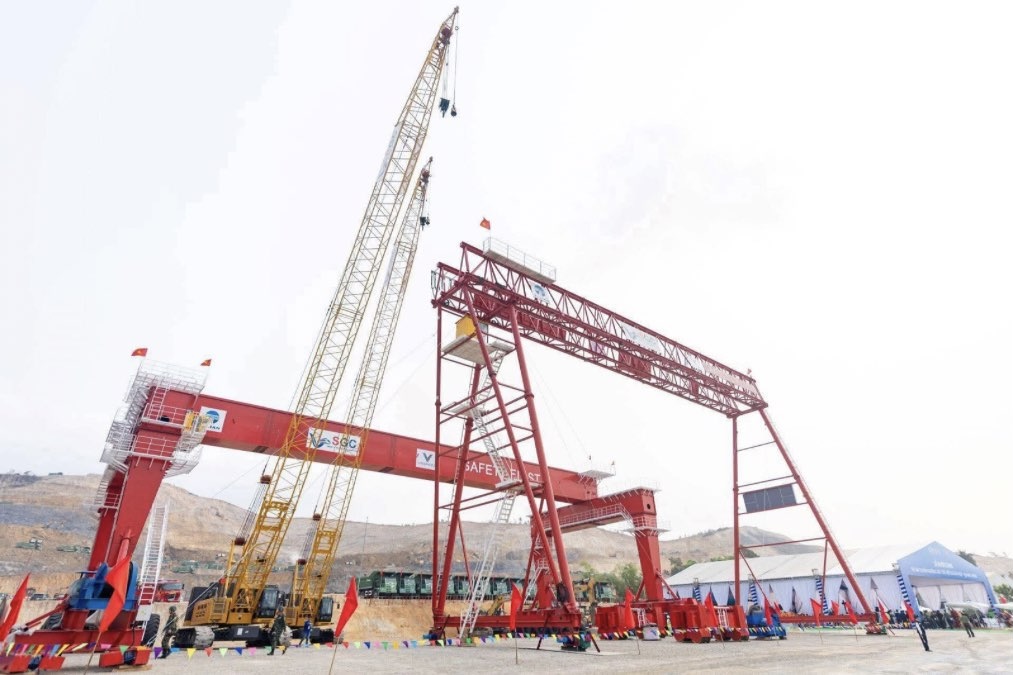 Xehay Vingroup 130426%20 %204