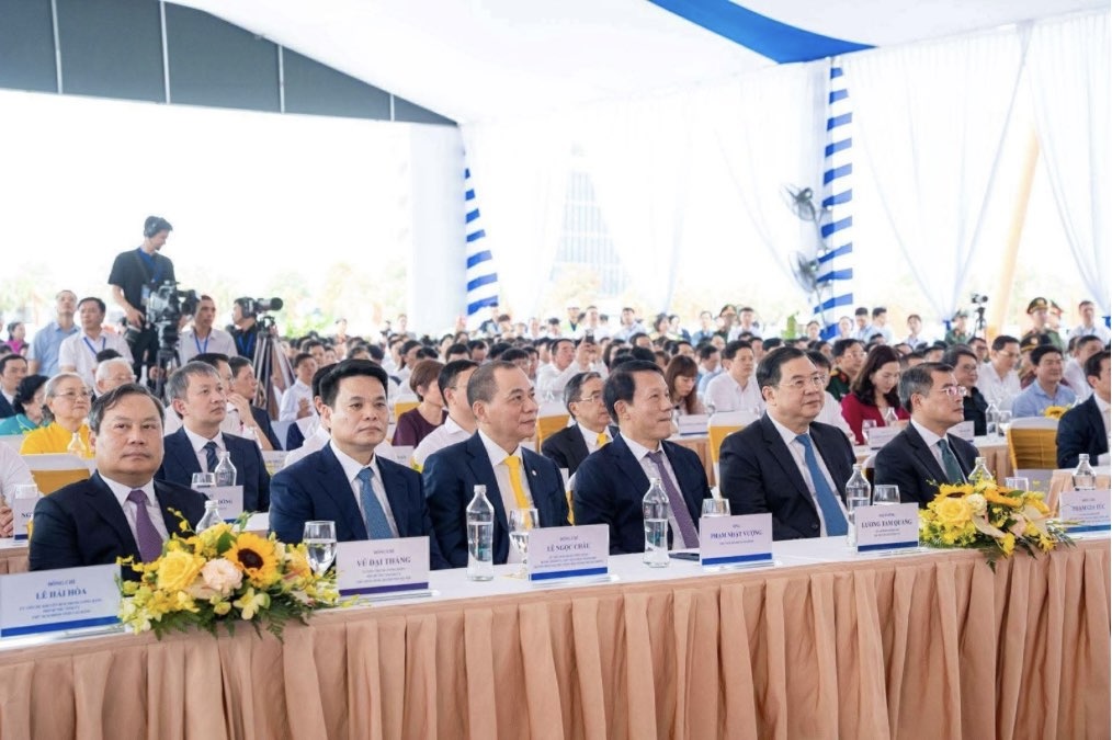 Xehay Vingroup 130426%20 %209