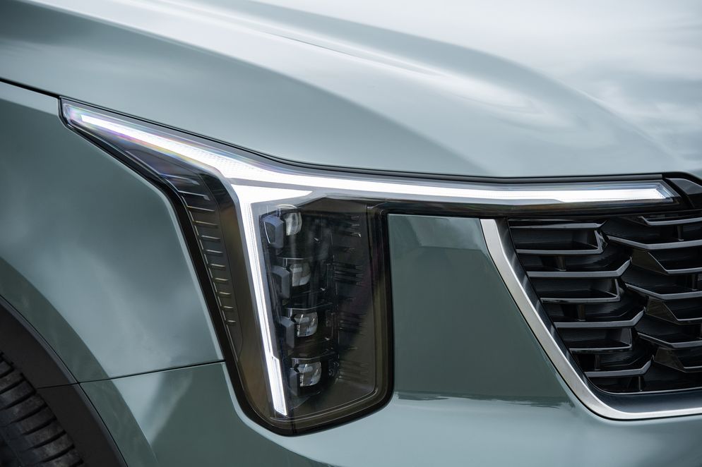 Xehay Sorento%20Hybrid 70626 11