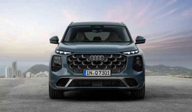 Audi Q7 2026 ra mắt: SUV hạng sang sở hữu đèn thông minh cảnh báo nguy hiểm, có thể ghi nhớ tới 5 thao tác đỗ xe Xehay Audi%20q7 100626 2