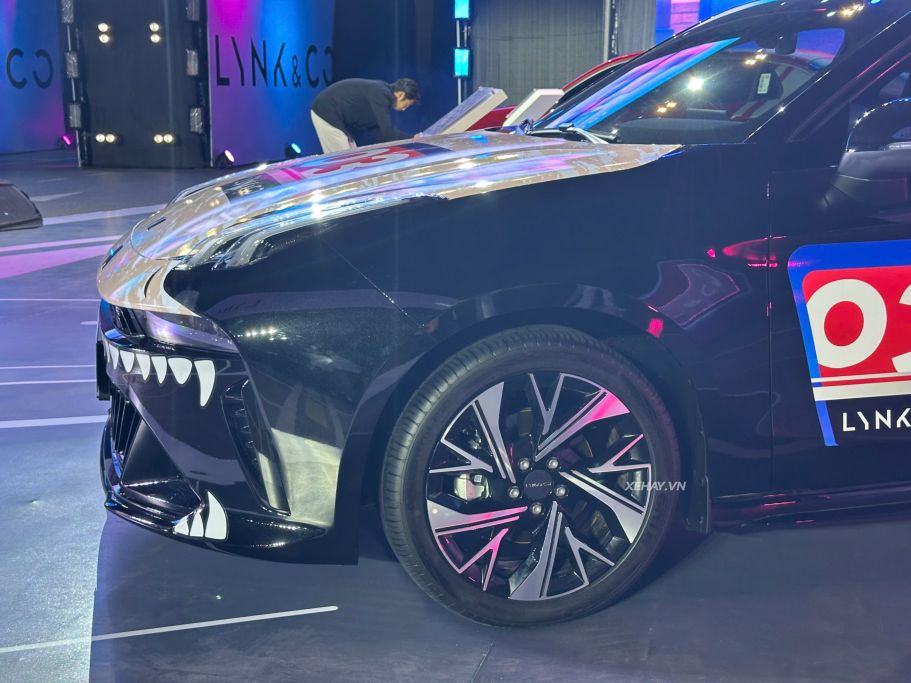 Xehay Lynkco02%20sk 120826 11