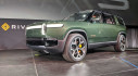 Rivian R1S: SUV 7 chỗ chạy điện tăng tốc từ 0 – 96 km/h chỉ 3,2 giây Rivian R1S: SUV 7 chỗ chạy điện tăng tốc từ 0 – 96 km/h chỉ 3,2 giây