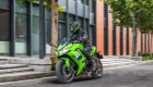 Kawasaki Ninja 650 2027 ra mắt với phuộc Showa SFF-BP mới, nâng cấp phanh và bổ sung công nghệ thông minh