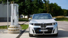 BMW iX5 Hydrogen sắp được sản xuất hàng loạt: Chạy 750 km, nạp hydro 5 phút, tăng tốc trong 5 giây
