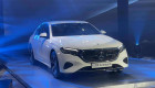 Mercedes-Benz E-Class thế hệ mới trình làng: Giá từ 2,499 tỷ đồng
