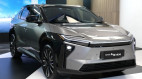 Toyota bZ4X 2026 ra mắt Đông Nam Á: SUV điện giá từ 1,2 tỷ VNĐ