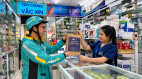 Green SM và Long Châu triển khai giao hàng bằng xe máy điện tại hơn 1.500 nhà thuốc
