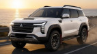 Mitsubishi Pajero trở lại với nền tảng hoàn toàn mới, định vị cao cấp đối đầu Toyota Land Cruiser Prado