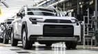 RAV4 2026 liên tục cháy hàng: Toyota phải tăng công suất sản xuất