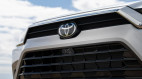 Toyota nghiên cứu công nghệ chụp ảnh bằng ánh mắt, giúp tài xế không cần dùng điện thoại