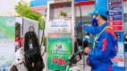 Vì sao xăng E10 tại Việt Nam có nhiều mức giá khác nhau?