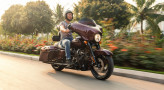 [VIDEO] Mô tô PKL 1.750cc giá 1,35 tỷ - Harley Davidson Street Glide