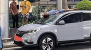 Đà Nẵng: Nhảy lầu tự tử nhưng lại rơi trúng nóc Honda CR-V