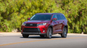 Toyota Highlander 2017: Đắt hơn nhưng tiết kiệm nhiên liệu hơn