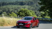 Mazda3 SkyActiv-X 2020 ra mắt thị trường Anh với giá từ 685 triệu VNĐ