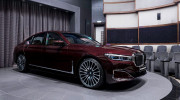 Sedan hạng sang BMW 750Li 2020 bất ngờ xuất hiện với nội thất “gây choáng”