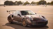 Ngắm Porsche 911 GT2 RS màu tím 