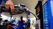 Giá xăng dầu giảm hơn 100 đồng/lít