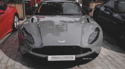 Sài Gòn: Cận cảnh siêu phẩm Aston Martin DB11 màu xám China Grey lạ mắt