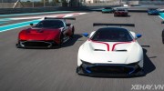 Aston Martin đưa 20 chủ nhân của Vulcan tới trường đua ở Abu Dhabi 