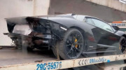 Lamborghini Aventador S thứ 3 tại Việt Nam bất ngờ nằm trên xe cứu hộ với phần đuôi không còn nguyên vẹn