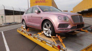 Hàng độc Bentley Bentayga màu hồng sắp cập bến Việt Nam