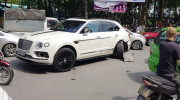 Sự thực về vụ siêu SUV Bentley Bentayga va chạm với taxi Nissan Grand Livina tại Hà Nội