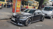 Sài Gòn: Chạm mặt BMW M2 Coupe màu đen bóng đầy bí ẩn
