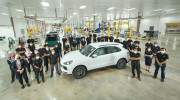 Porsche Cayenne đầu tiên được xuất xưởng từ nhà máy ở Malaysia có giá từ 2,98 tỷ VNĐ