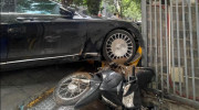 Hà Nội: Nhân viên quán bi-a lái Mercedes-Benz S450, đâm liên hoàn vào BMW 730Li và 4 chiếc xe máy